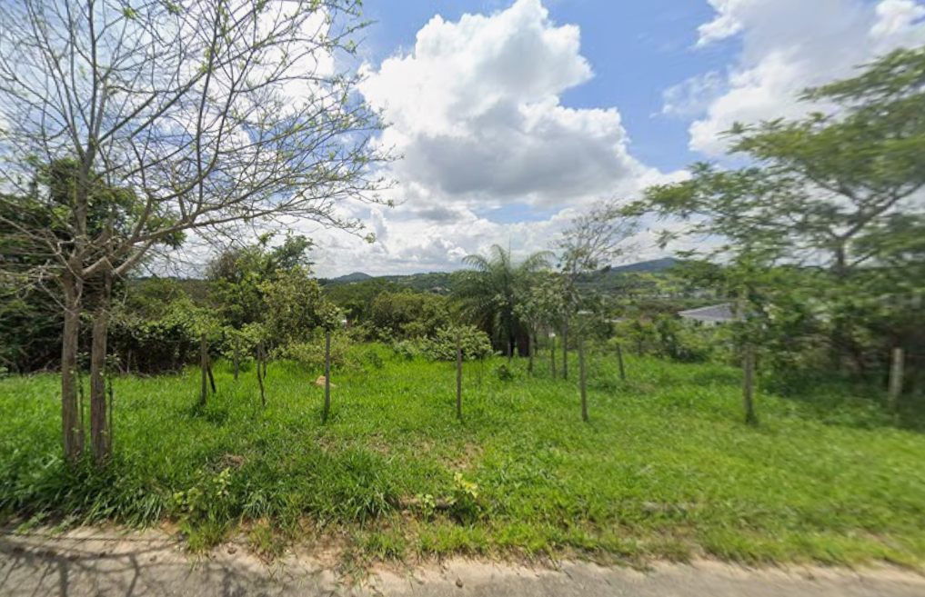 Lote à venda no TIRADENTES: 