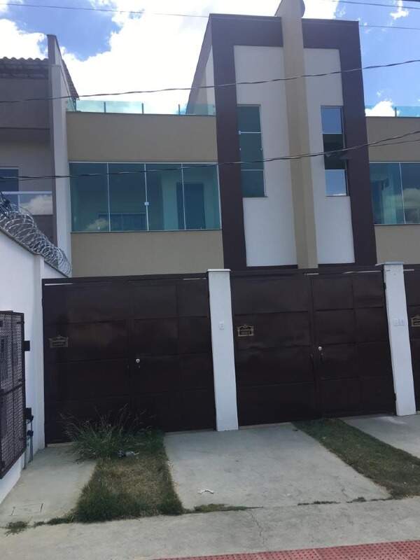 Casa geminada à venda no ALTO DAS FLORES: 
