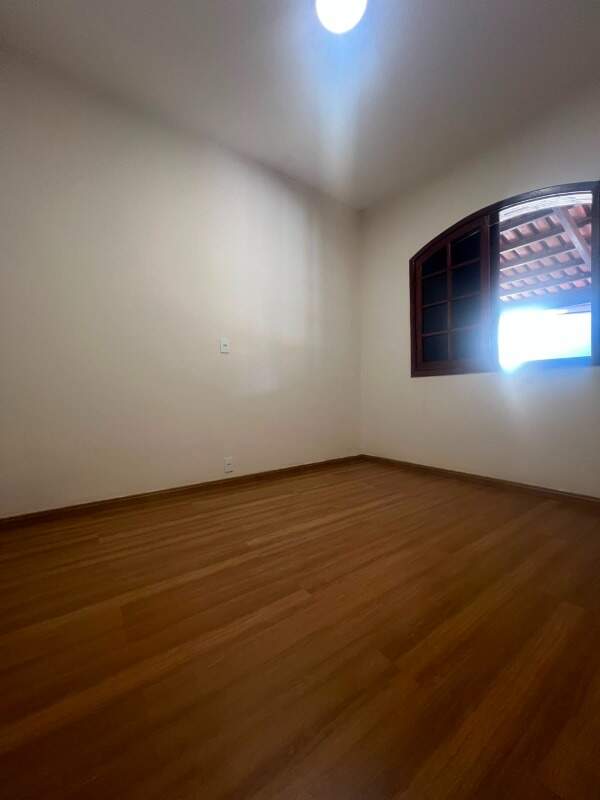 Casa à venda no Jardim das Alterosas 1ª Seção: 