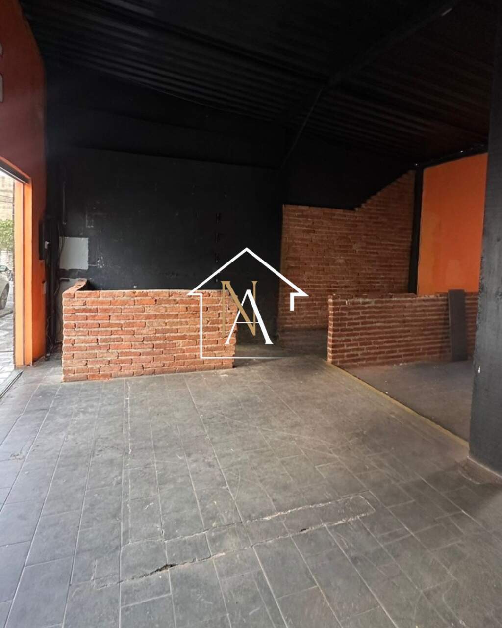 Ponto Comercial à venda no Vila Morais: 10