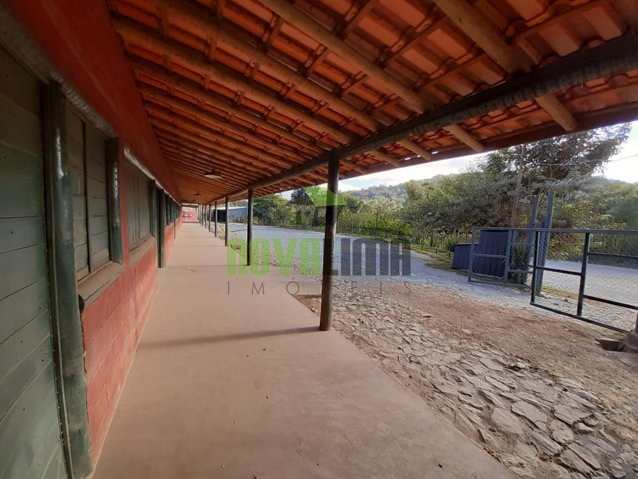 Loja para aluguel no Estrada Rio De Peixe: 