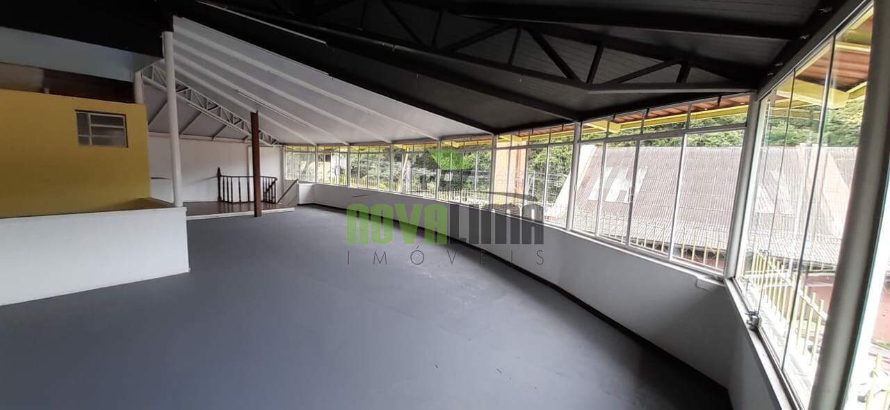 Casa comercial para aluguel no Centro: 