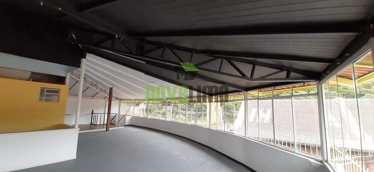 Casa comercial para aluguel no Centro: 