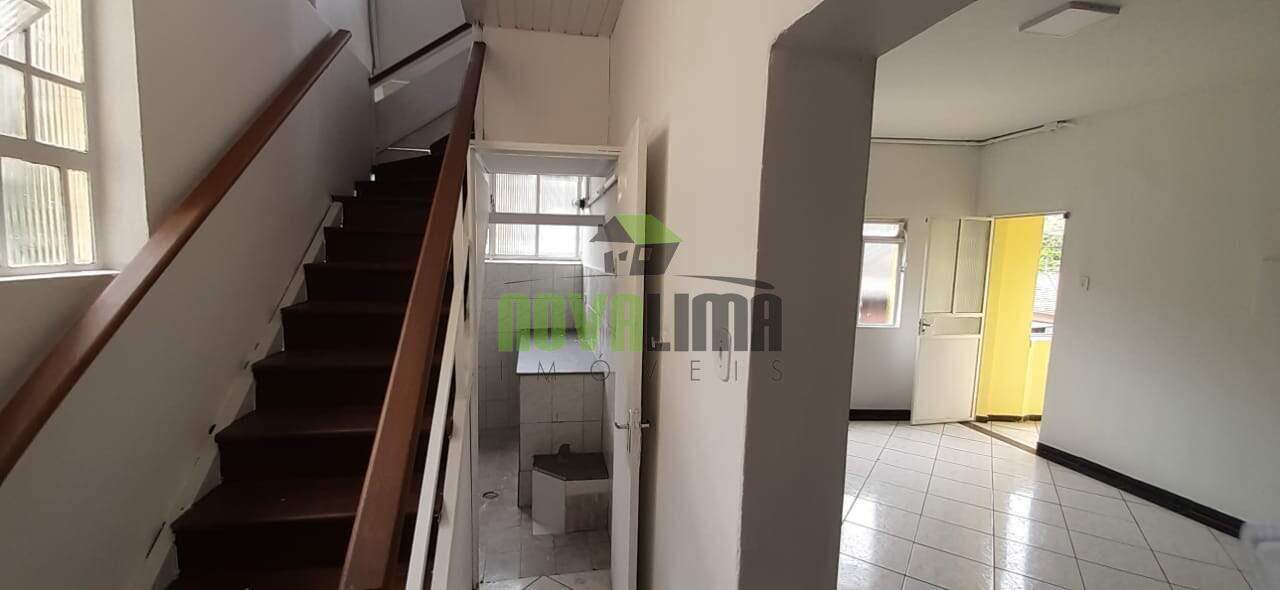 Casa comercial para aluguel no Centro: 