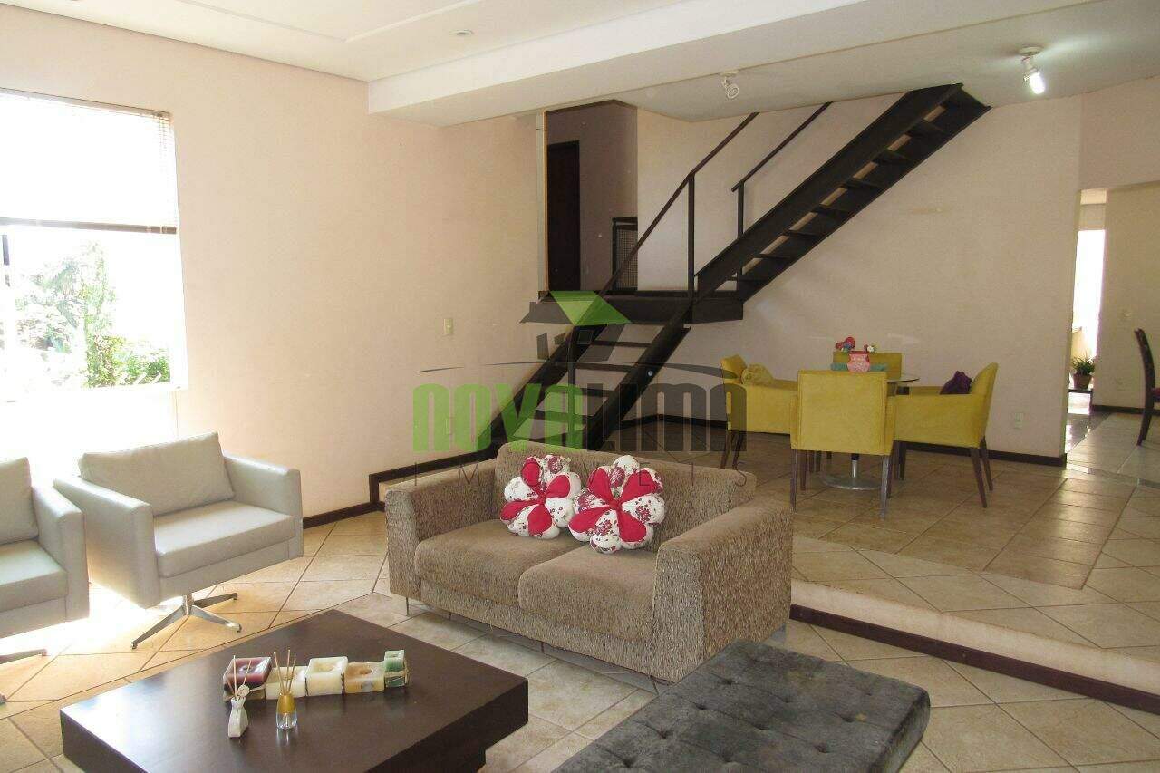 Casa em condomínio à venda no Condomínio Le Cottage: 