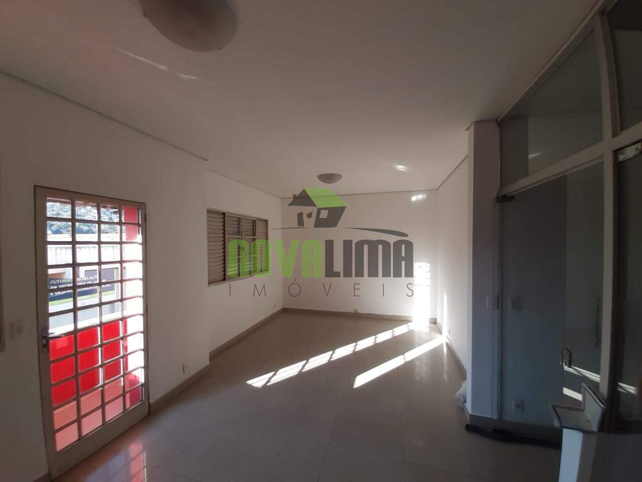 Casa à venda no Centro: 