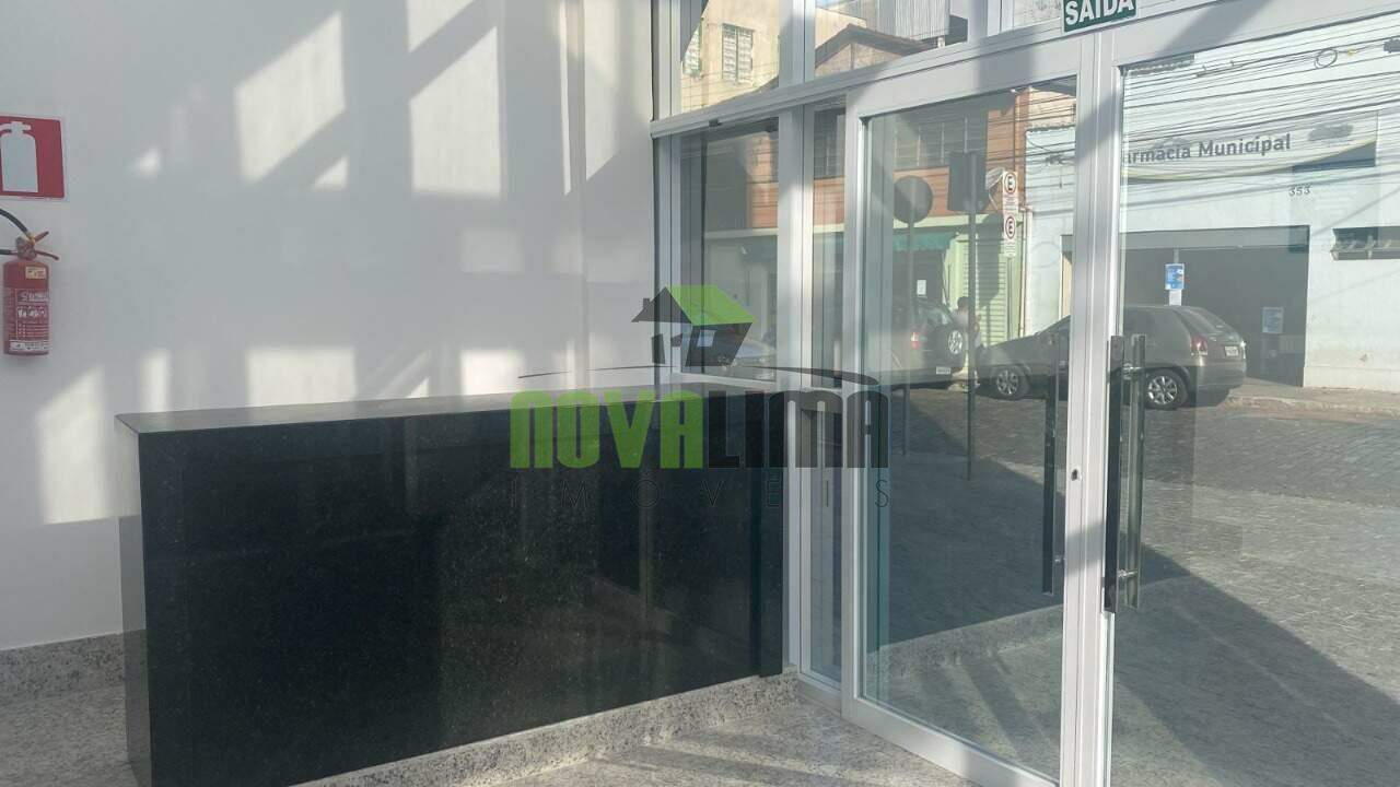 Sala à venda no Centro: 