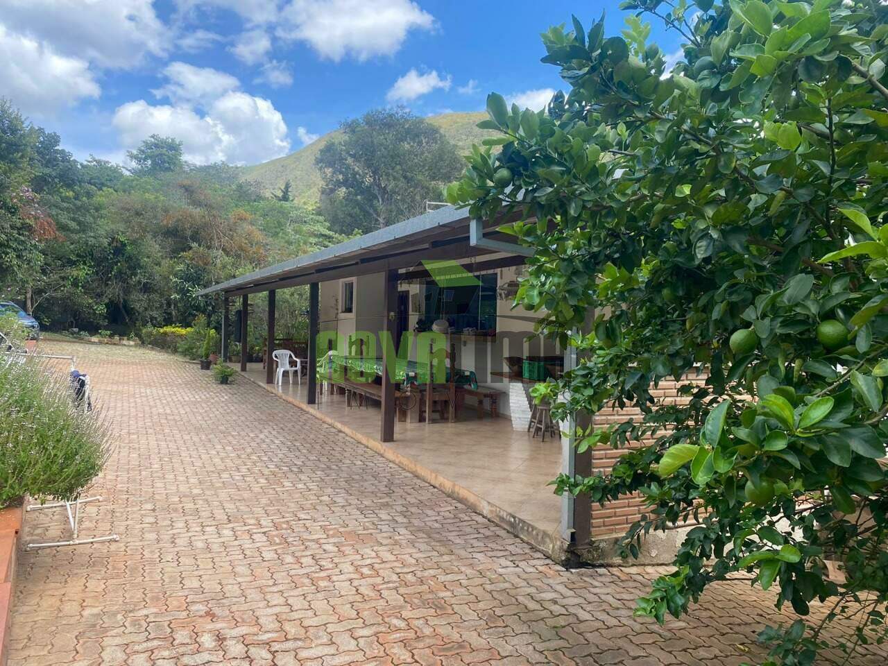 Sítio à venda no Condomínio Jardim de Petrópolis: 