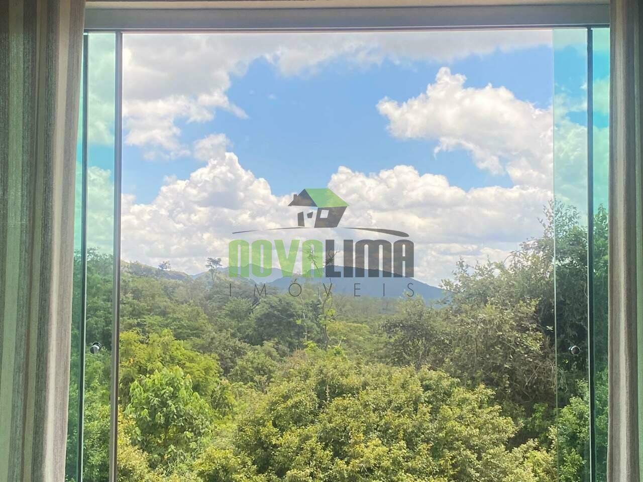 Sítio à venda no Condomínio Jardim de Petrópolis: 