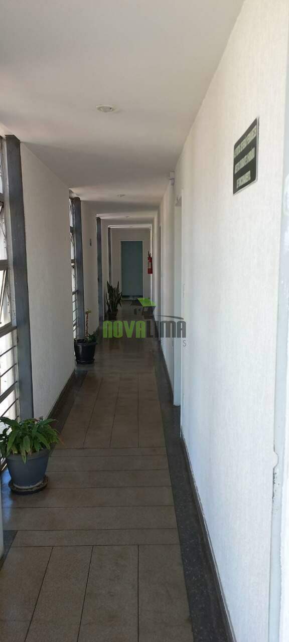 Sala à venda no Centro: 