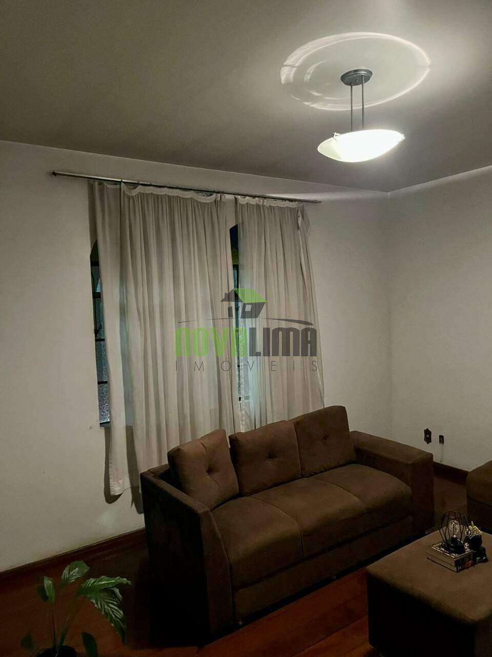 Casa à venda no Chácara dos Cristais: 