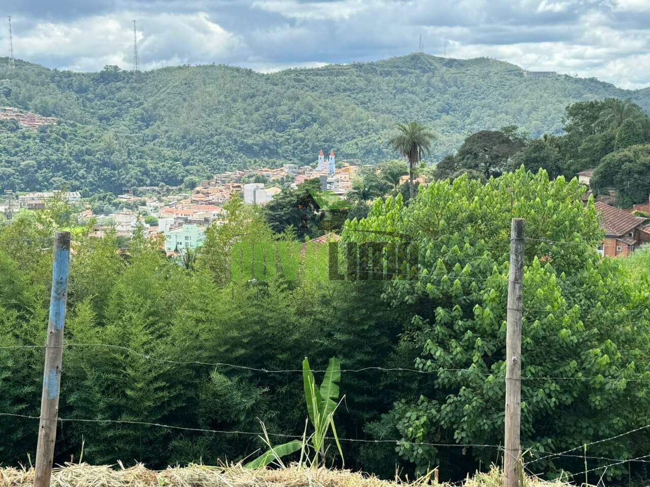 Lote à venda no Quintas: 