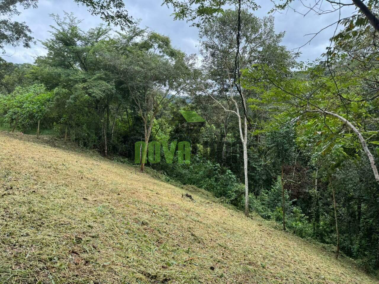 Lote em condomínio à venda no Lecotage: 