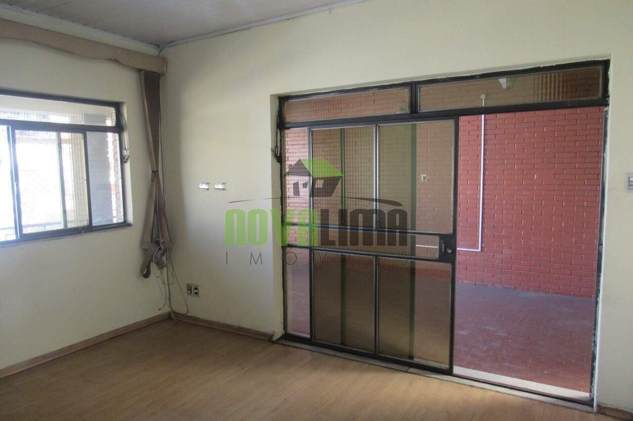 Casa à venda no Centro: 