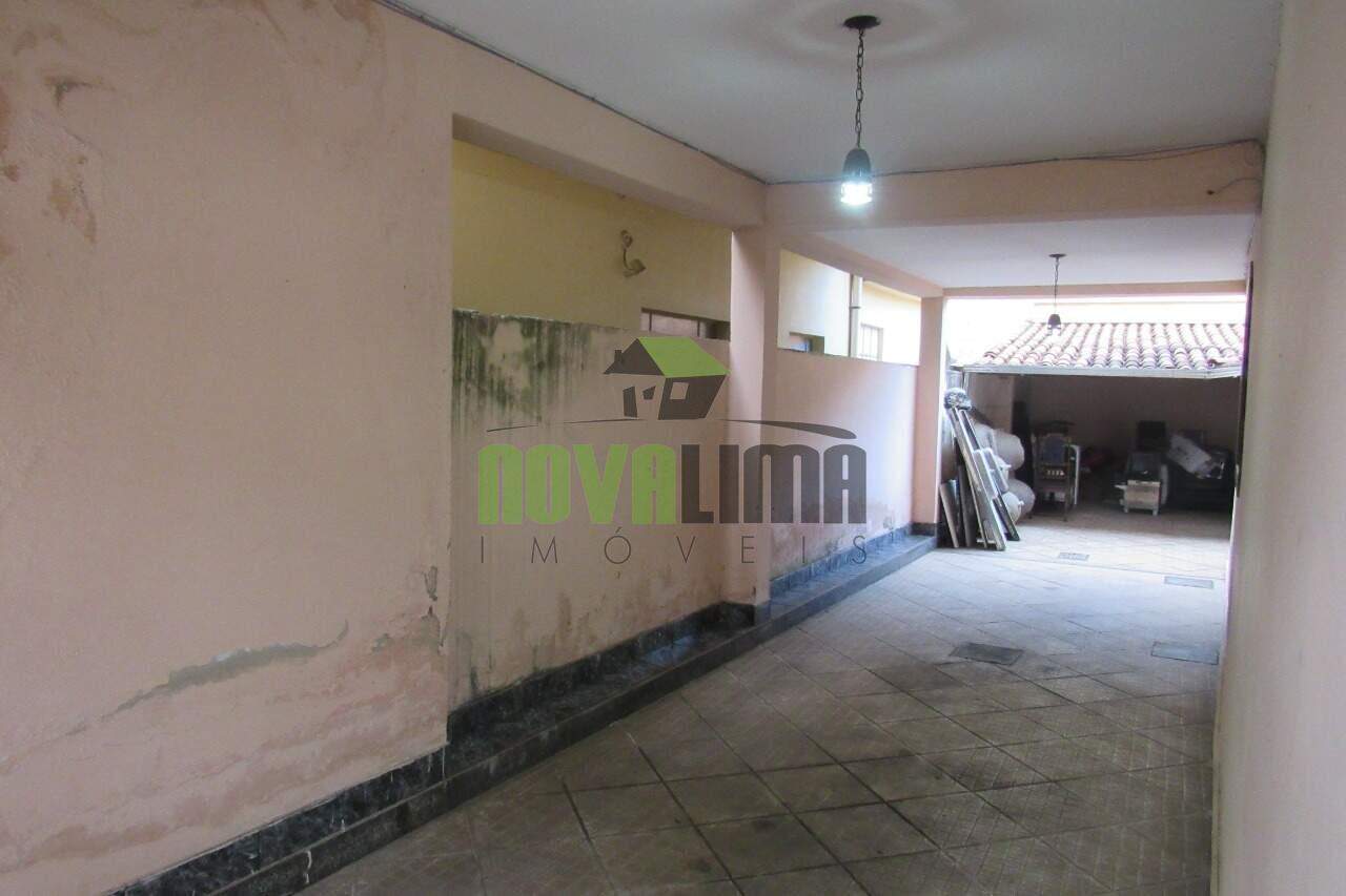 Casa à venda no Matadouro: 