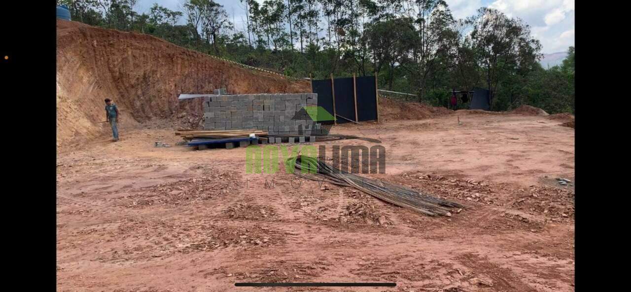 Lote em condomínio à venda no Condomínio Arvoredo: 
