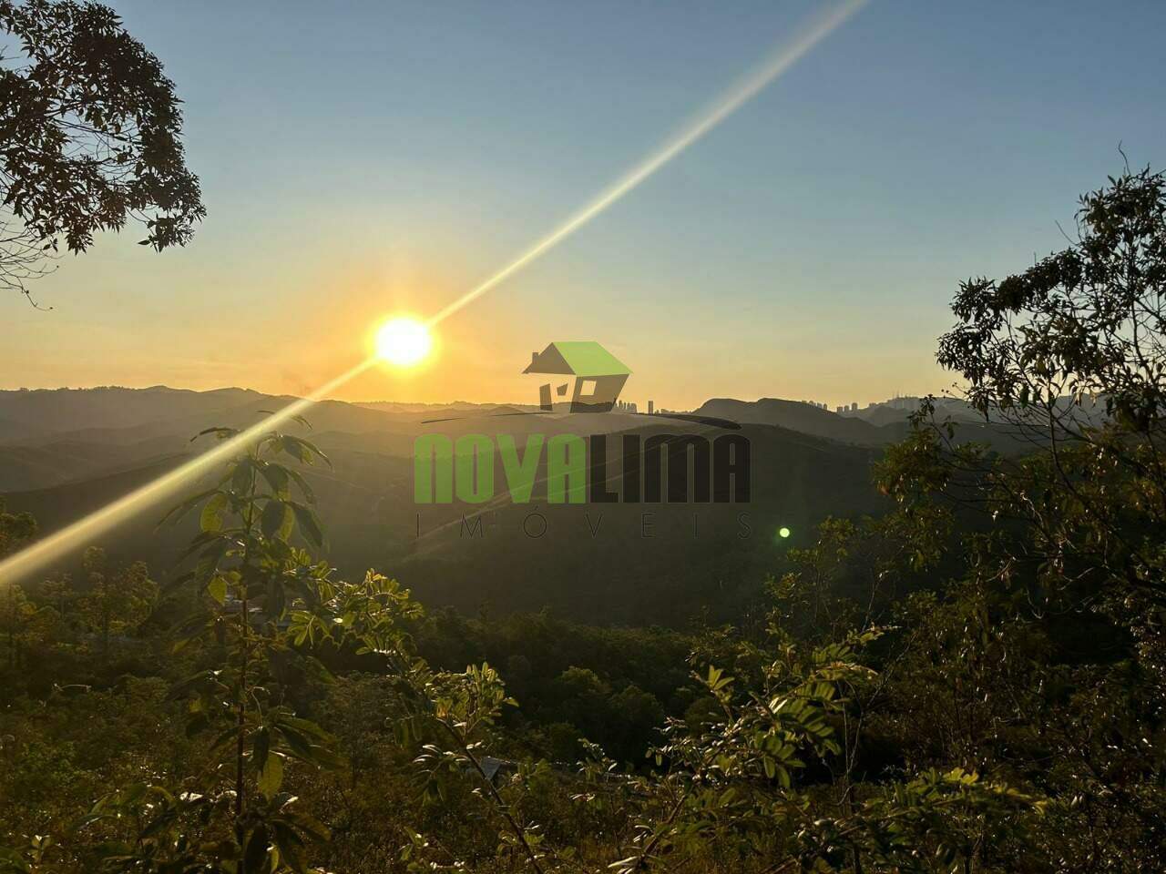 Lote em condomínio à venda no Condomínio Arvoredo: 