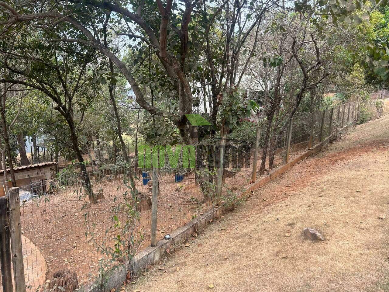 Lote em condomínio à venda no Condomínio Veredas das Geraes: 