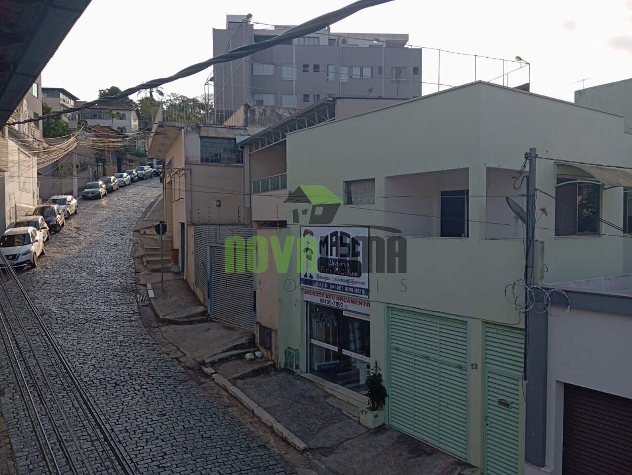 Casa à venda no Centro: 