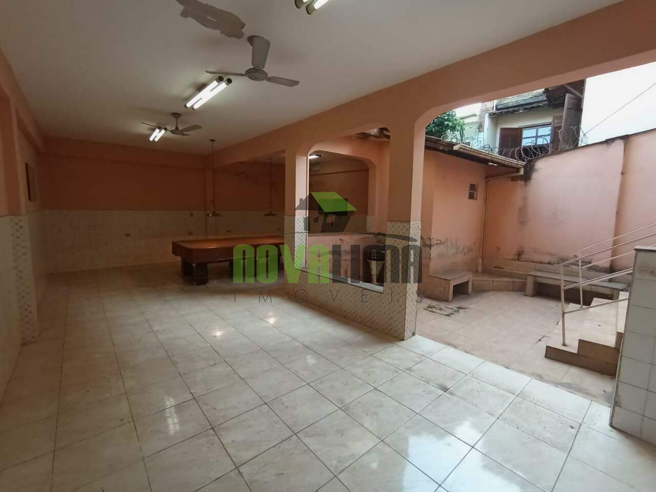 Casa à venda no Centro: 