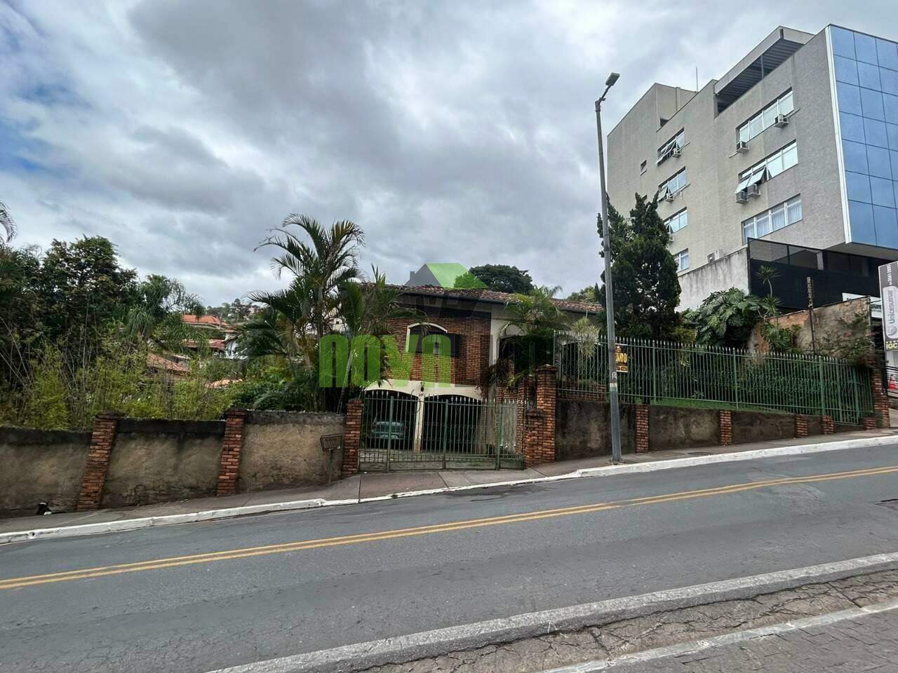 Casa à venda no Centro: 