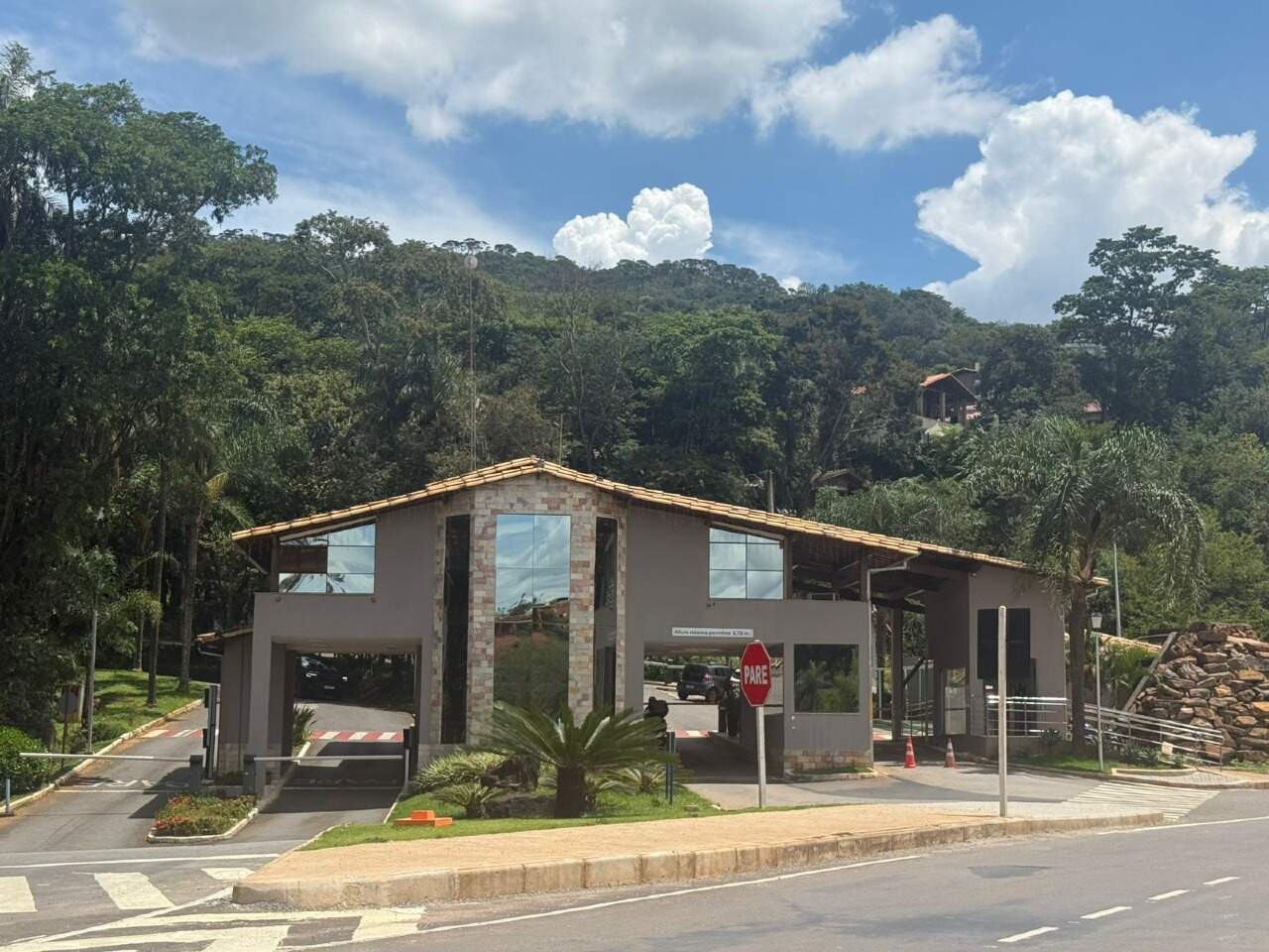 Lote em condomínio à venda no Condomínio Veredas das Geraes: 