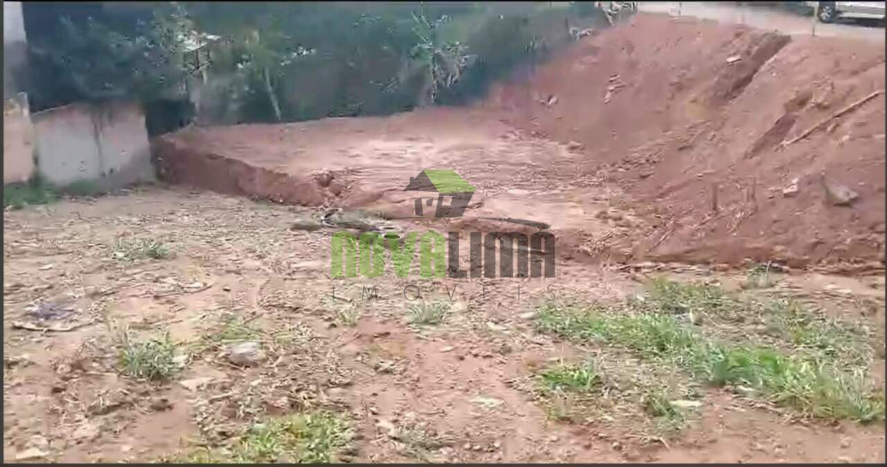 Lote à venda no Jardim Serrano: 