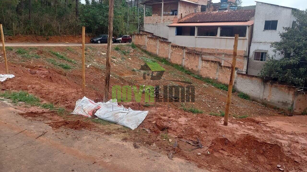 Lote à venda no Jardim Serrano: 