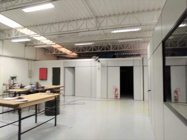 Pavilhão/Galpão à venda no Vila Gea: 