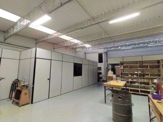 Pavilhão/Galpão à venda no Vila Gea: 