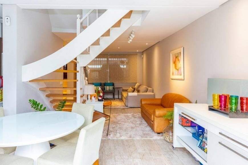 Sobrado à venda no Chácara Japonesa: 