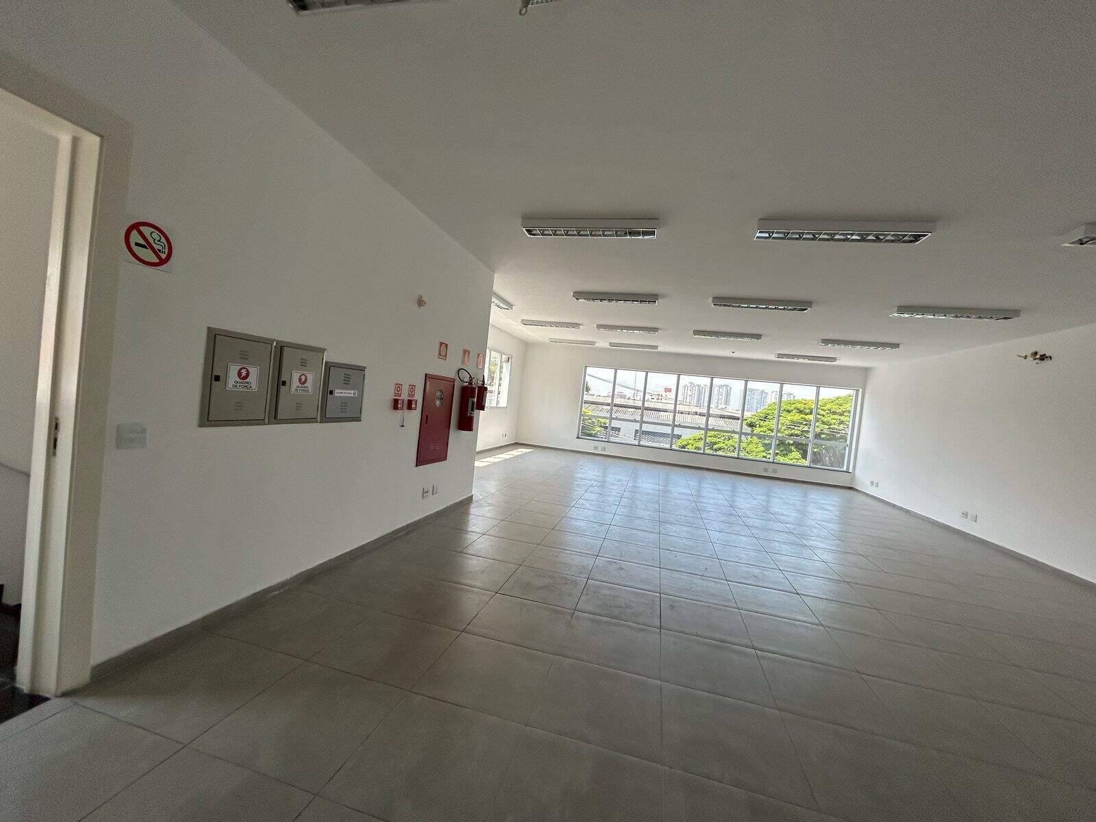 Prédio para aluguel no Vila Cruzeiro: 