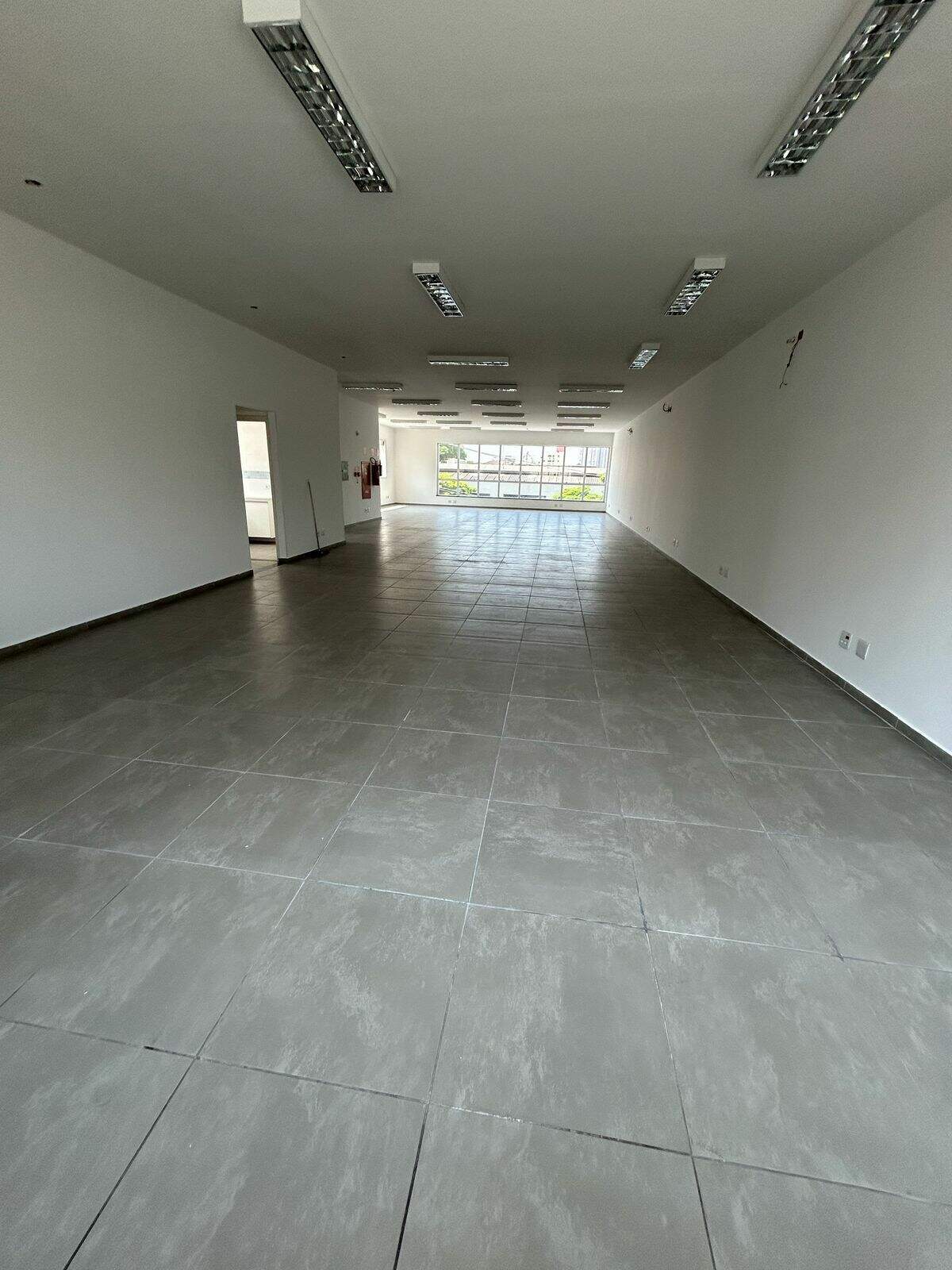 Prédio para aluguel no Vila Cruzeiro: 