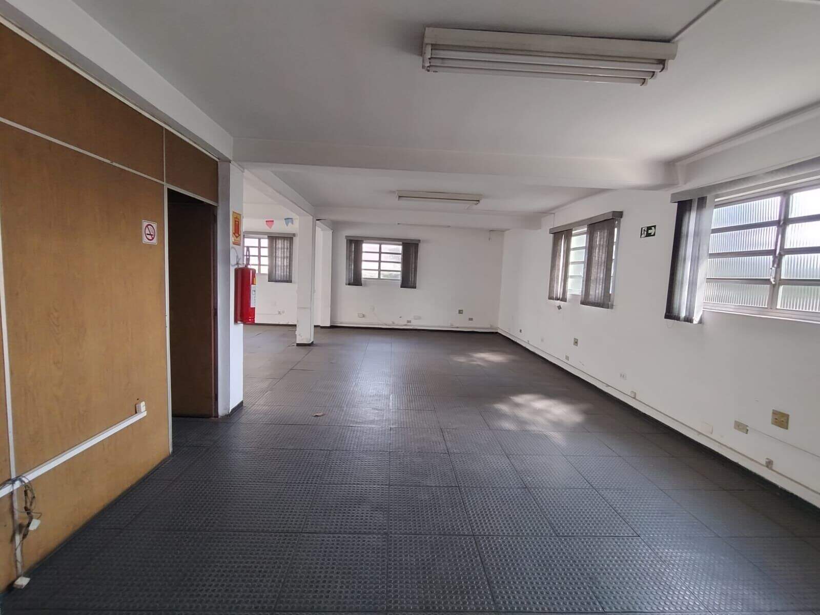 Prédio para aluguel no Santo Amaro: 