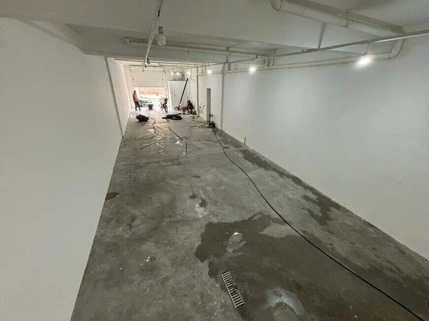 Prédio para aluguel no Várzea de Baixo: 