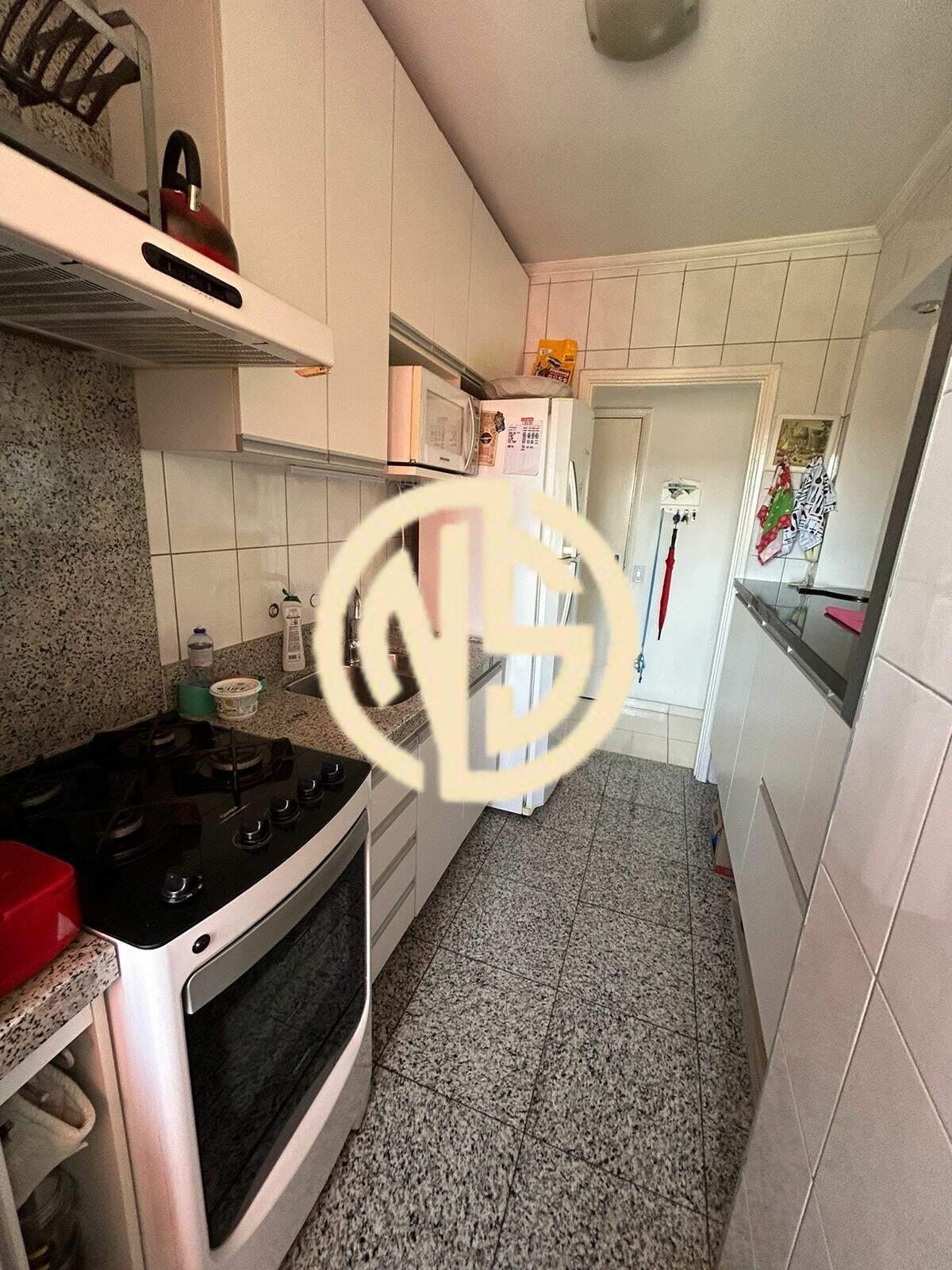 Apartamento à venda no Jardim Ubirajara: 
