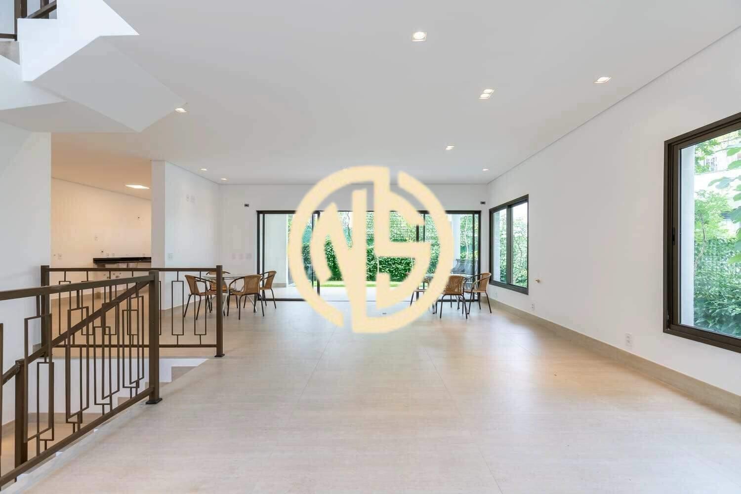 Sobrado à venda no Jardim dos Estados: 