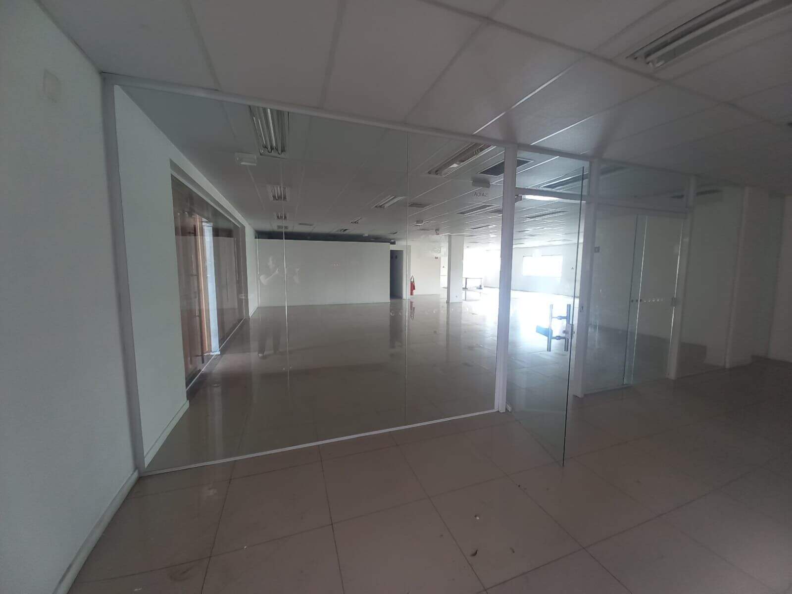 Prédio para aluguel no Vila das Belezas: 