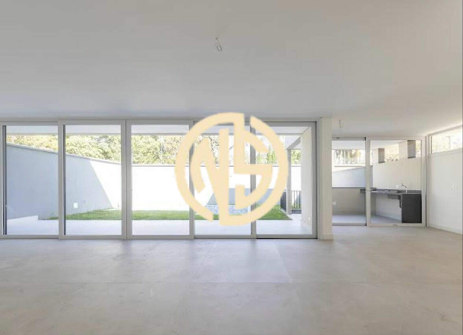 Sobrado à venda no Jardim Cordeiro: 