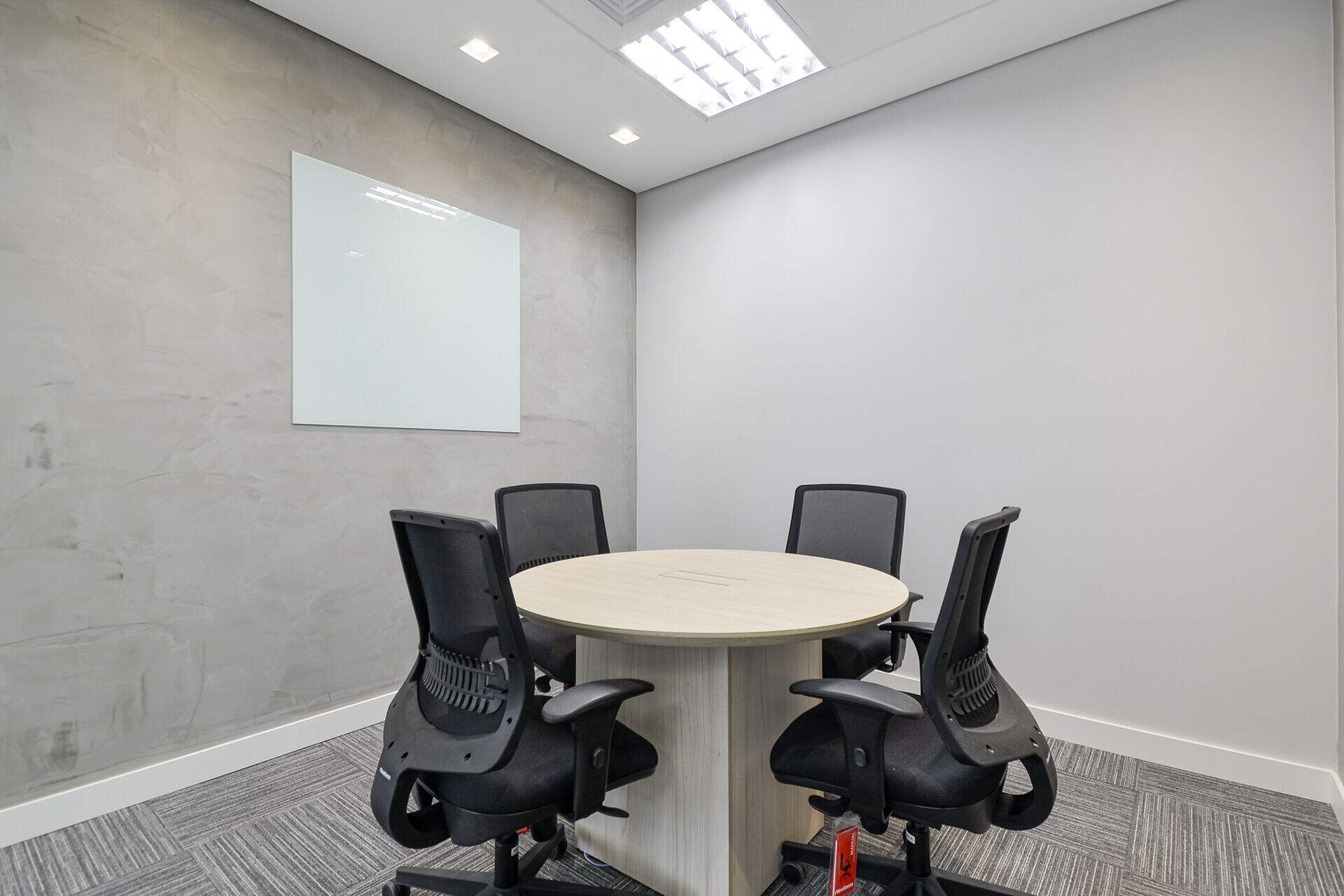 Sala para aluguel no Vila Olímpia: 