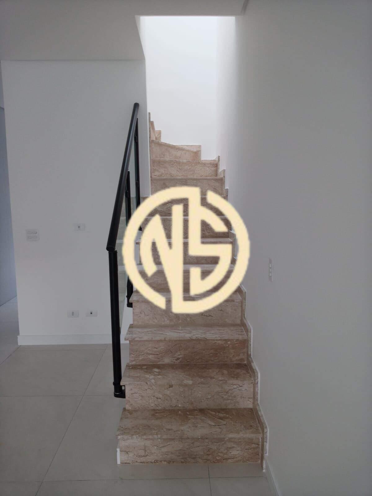 Sobrado à venda no Jardim Caravelas: 