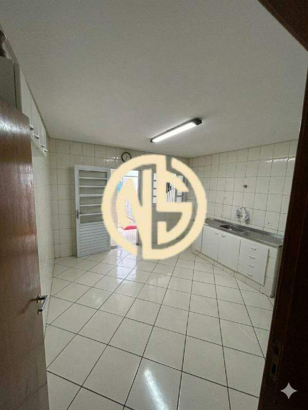 Sobrado à venda no Santo Amaro: 