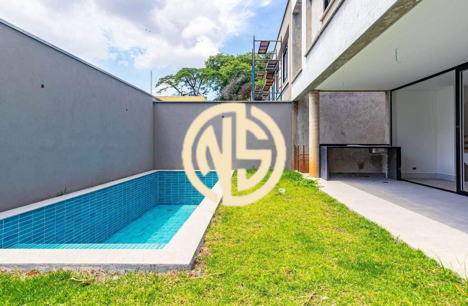 Sobrado à venda no Santo Amaro: 