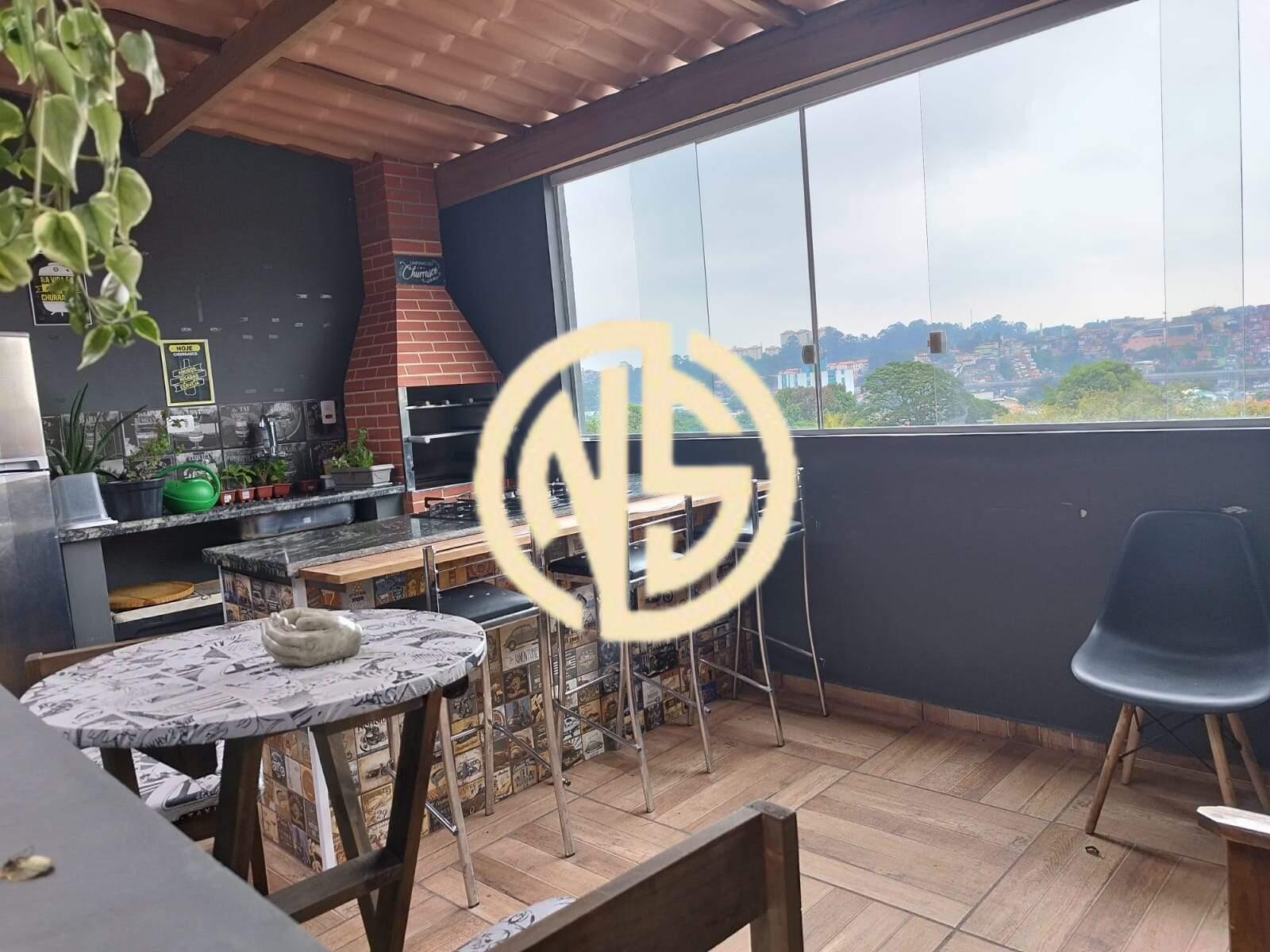 Sobrado à venda no Jardim Iracema: 