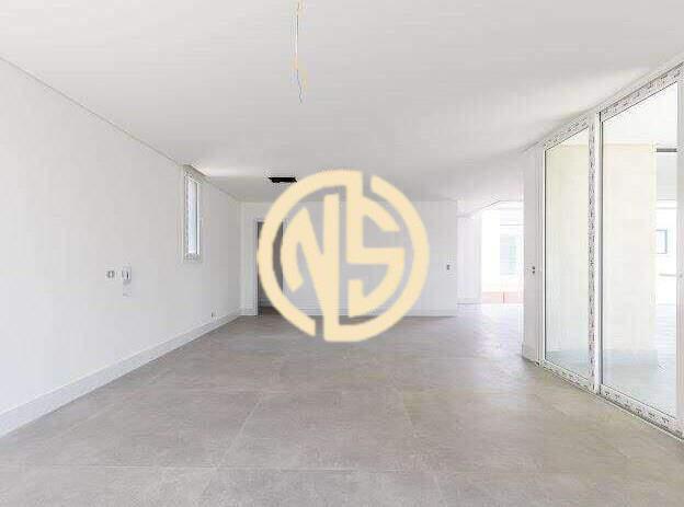 Sobrado à venda no Jardim Cordeiro: 