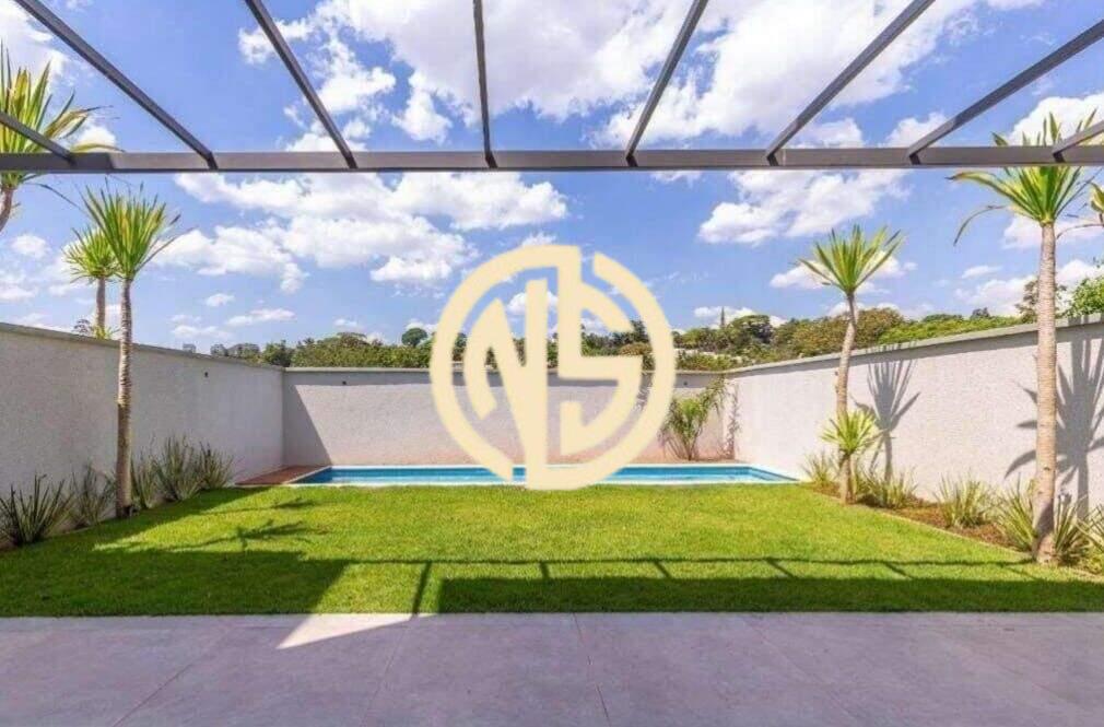 Casa à venda no Centro: 