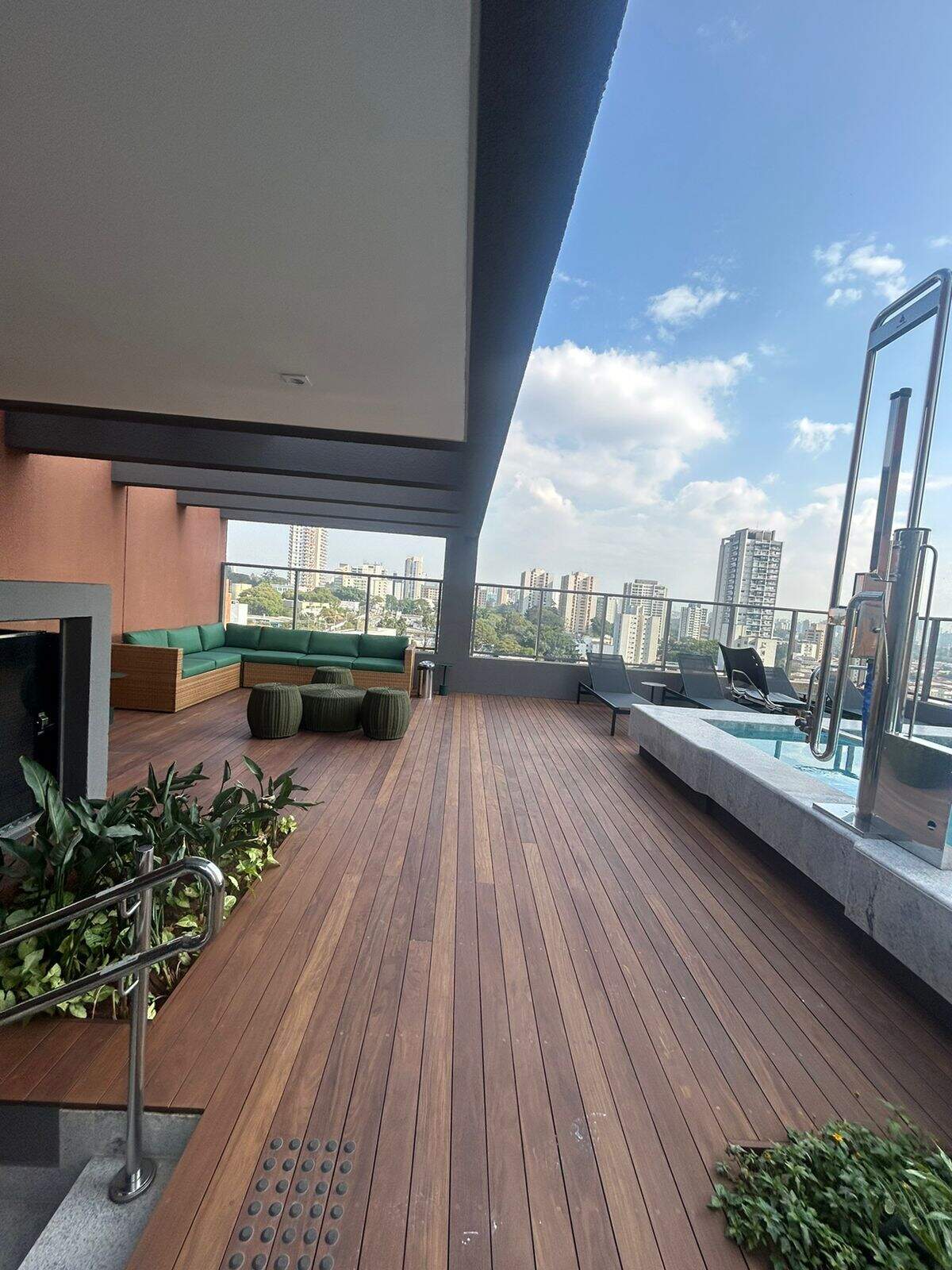 Apartamento para aluguel no Santo Amaro: 