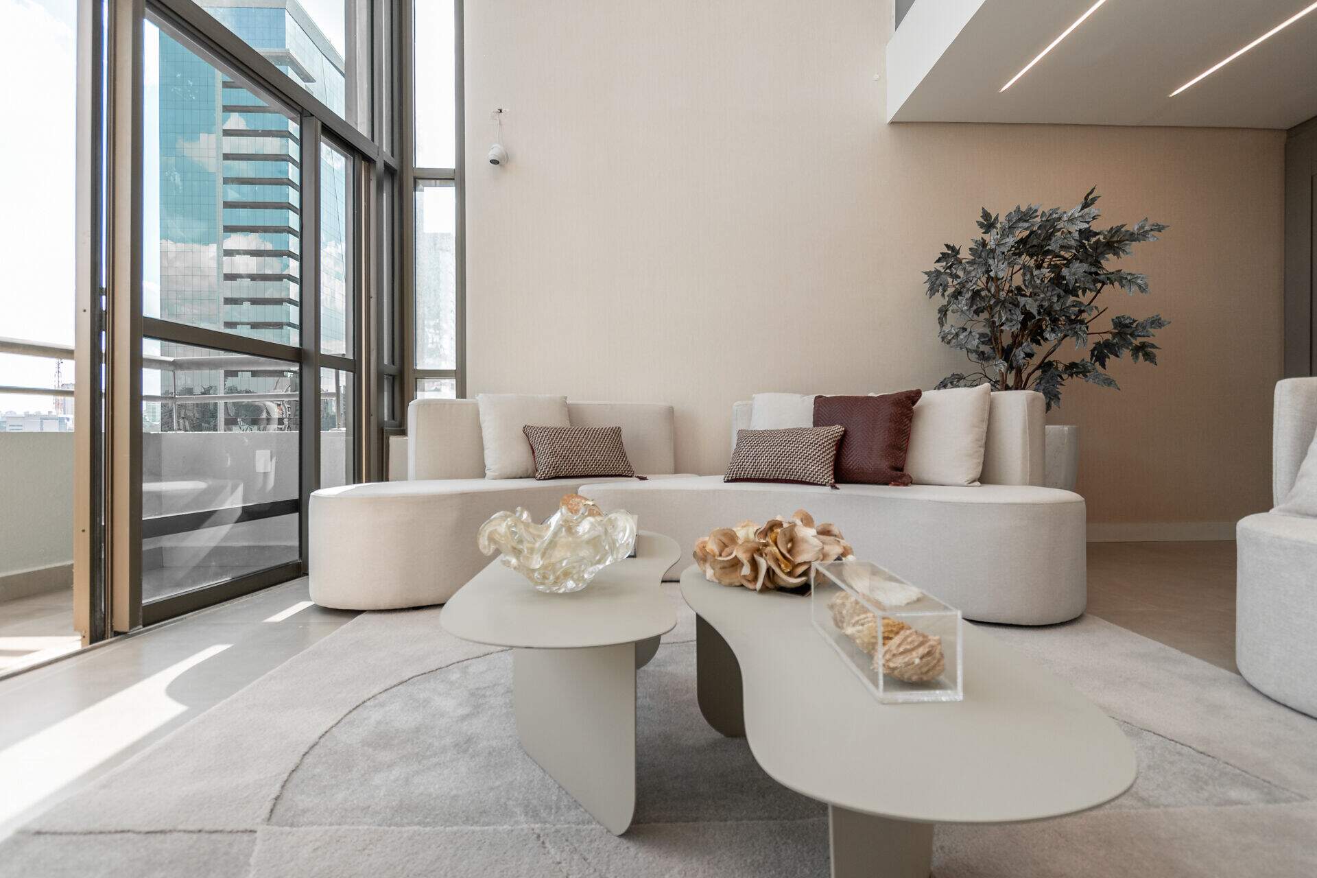 Sala para aluguel no Cidade Monções: 