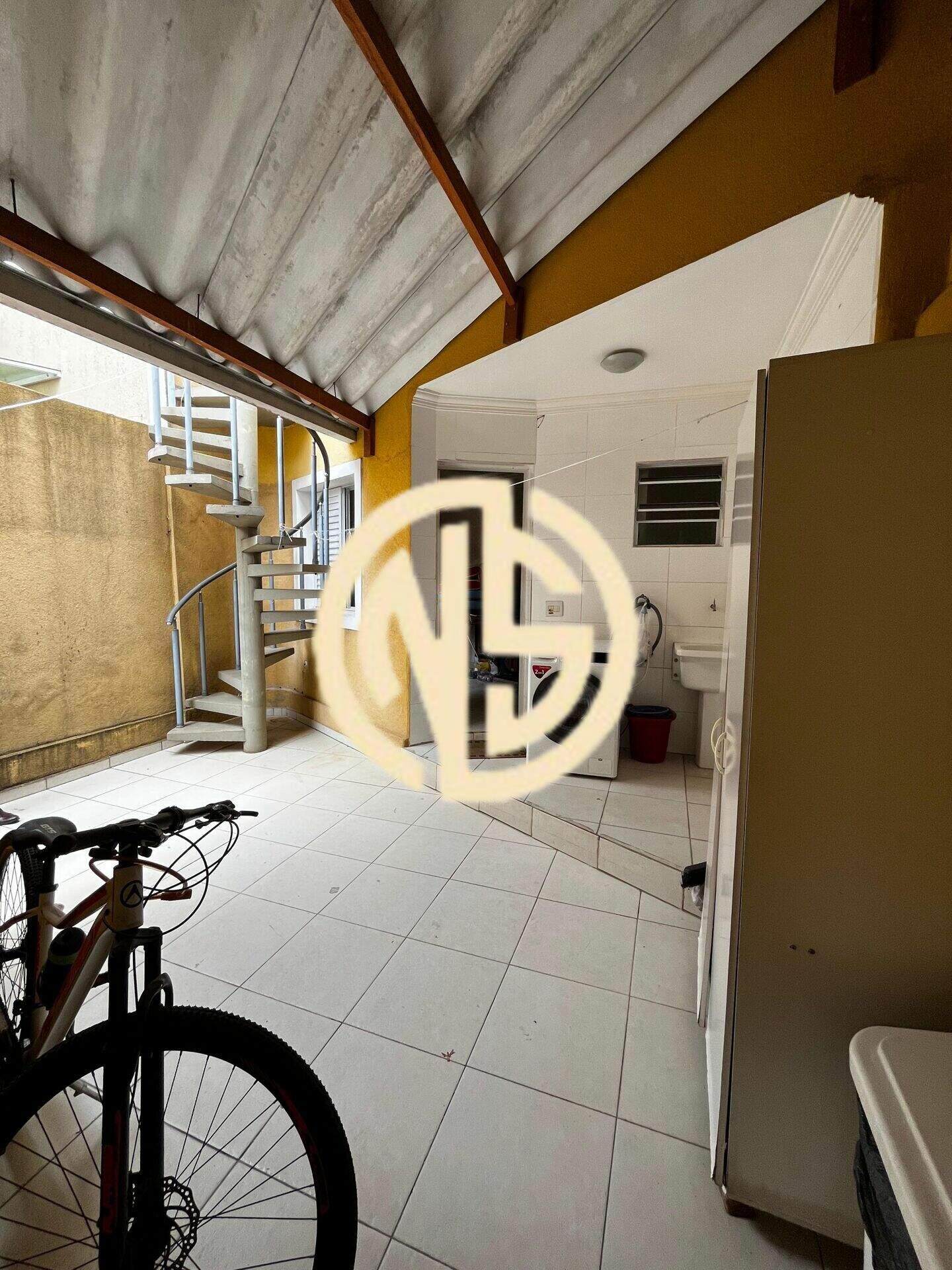 Sobrado para aluguel no Santo Amaro: 