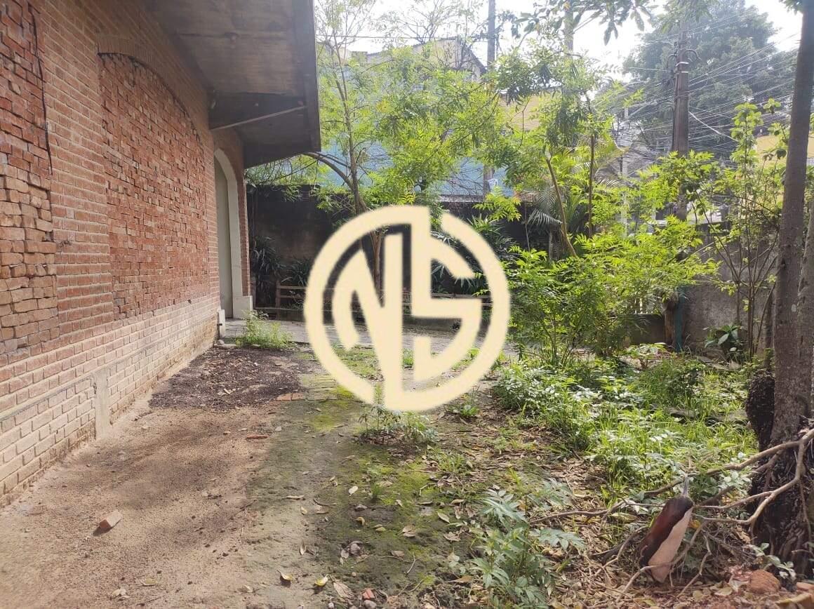 Sobrado à venda no Jardim Avenida: 